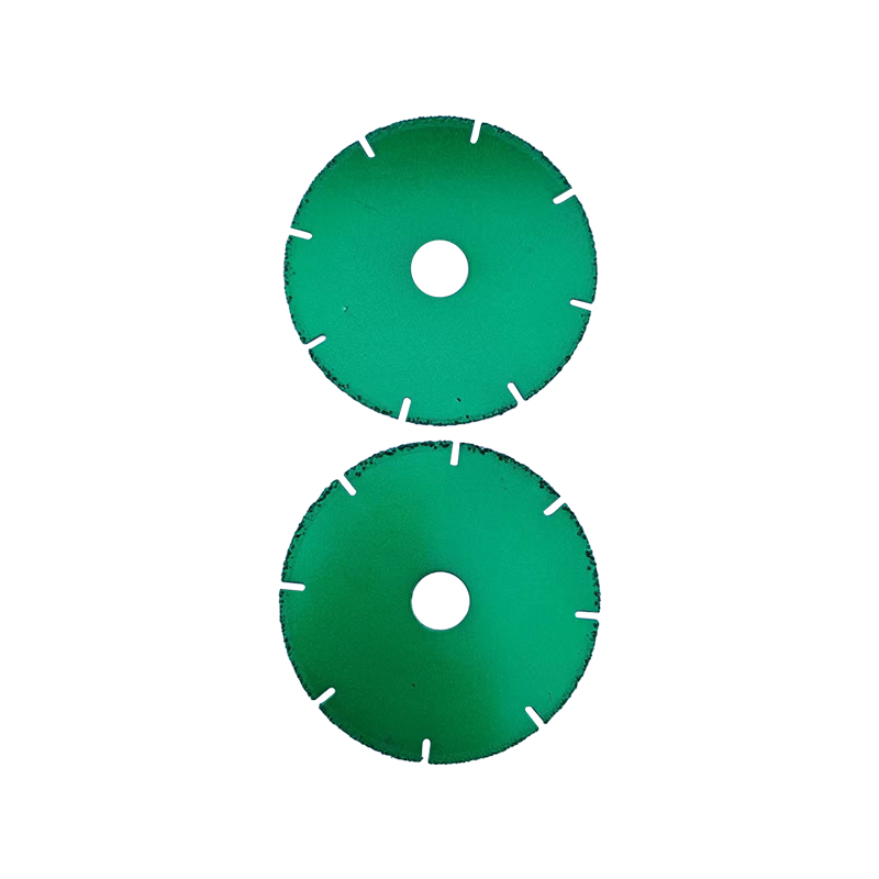 How to optimize the thermal stress distribution of a brazed alloy grain woodworking saw blade during high-speed cutting?